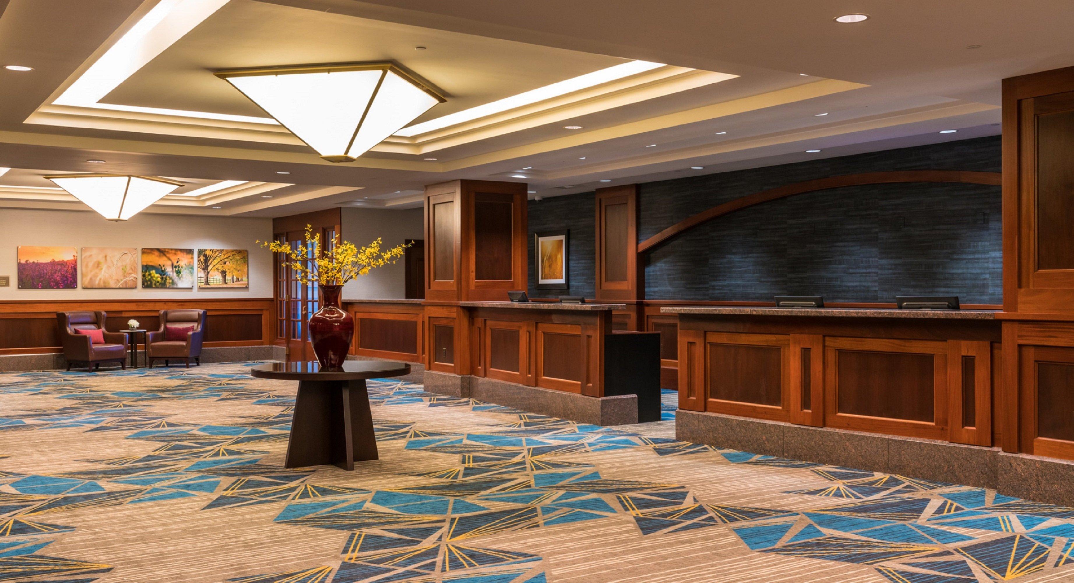 Hotel Crowne Plaza Springfield Convention Center By Ihg Exterior foto
