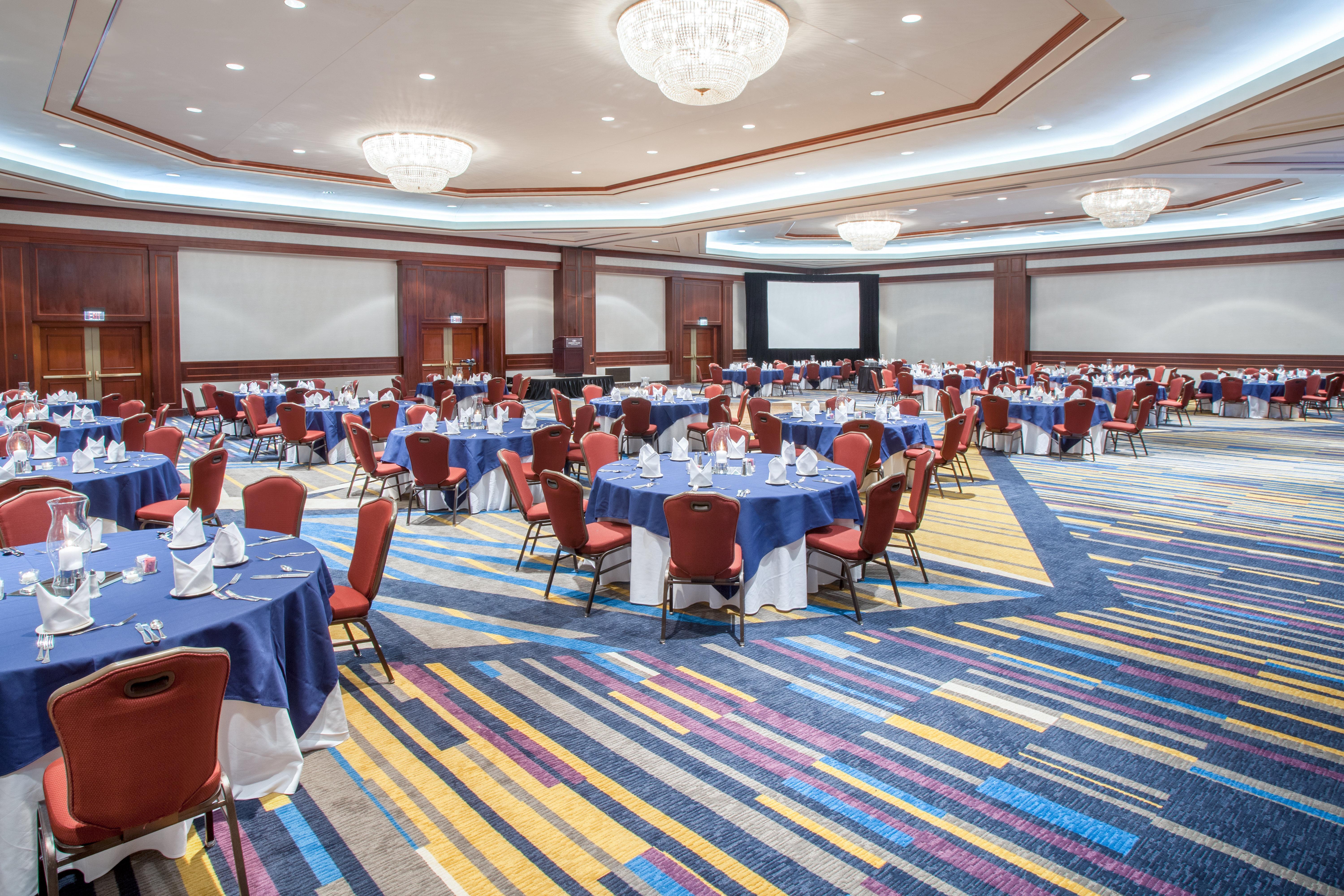 Hotel Crowne Plaza Springfield Convention Center By Ihg Exterior foto
